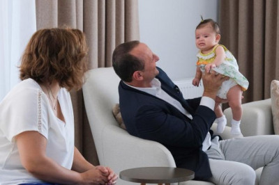 BAŞKAN YELE’DEN AİLELERE ‘HOŞGELDİN BEBEK’ SÜRPRİZİ