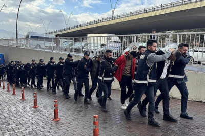 'Hücre-6 Operasyonu'nda 13 tutuklama