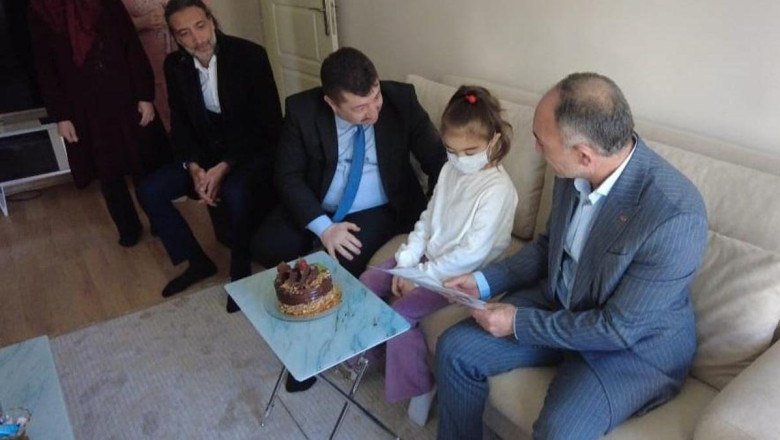 Hayrunnisa'nın Karne Sürprizi