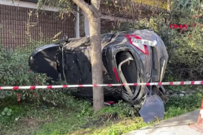 Makas atarak ilerleyen araç takla attı: 6 yaralı