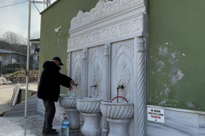 Yalova'da Vatandaşlar Su Almak İçin Köylere Koştu