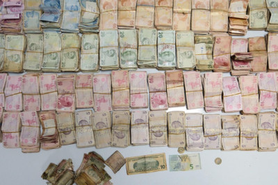 Yalova Zabıtası’ndan Dilenci Operasyonu: Dilencinin Üzerinden 7 Asgari Ücret Çıktı!