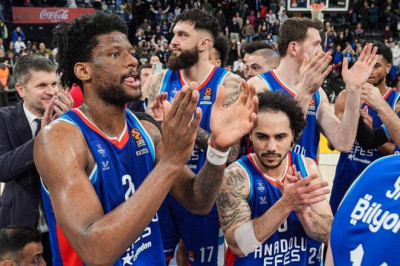 Anadolu Efes, play-off’ta