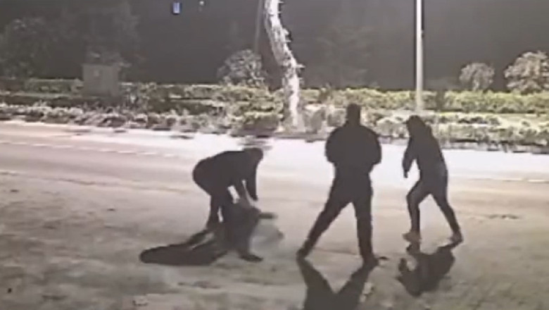 Yalova'da 4 Kişinin Saldırısına Uğrayan Genç Defalarca Bıçaklandı