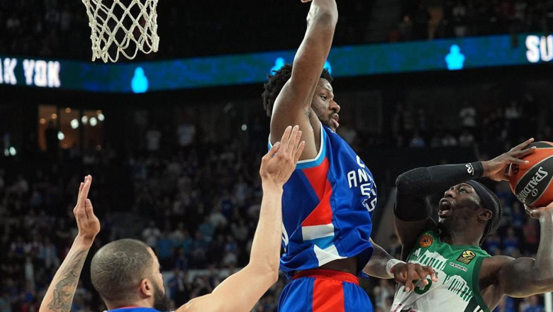 Anadolu Efes, seride 2-1 geriye düştü! Panathinaikos…