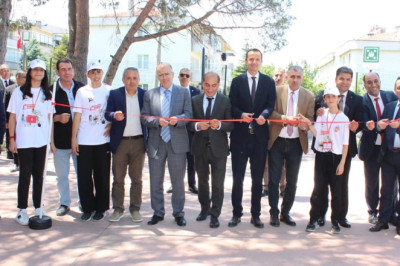 Öğrencilerin Projeleri Takdirle Karşılandı