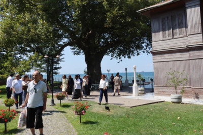 Yürüyen Köşk Hafta Sonu Doldu Taştı