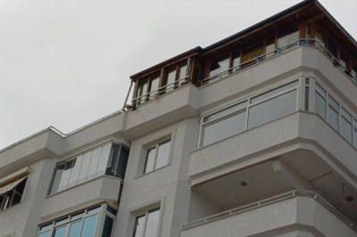 Güllü'nün oğlu: Annem Alkol İçtiğinde Dengesi Kaybolur Yere Düşer