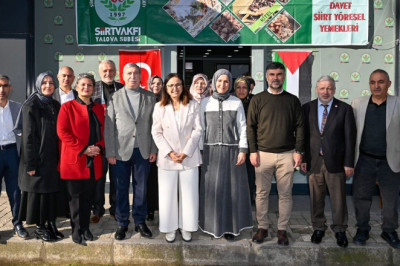 Vali Kaya, Gazze Yararına Düzenlenen Kermese Katıldı