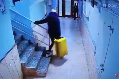 Güllü'nün kızı ve arkadaşının valizlerle kaçmaya çalıştığı anlar kamerada