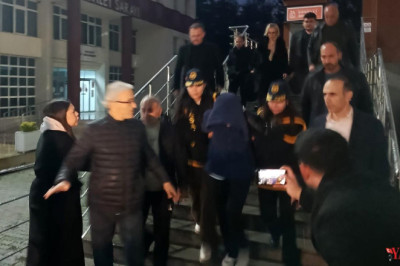 Güllü'nün Kızı Annesini Öldürme Suçlamasıyla Tutuklandı