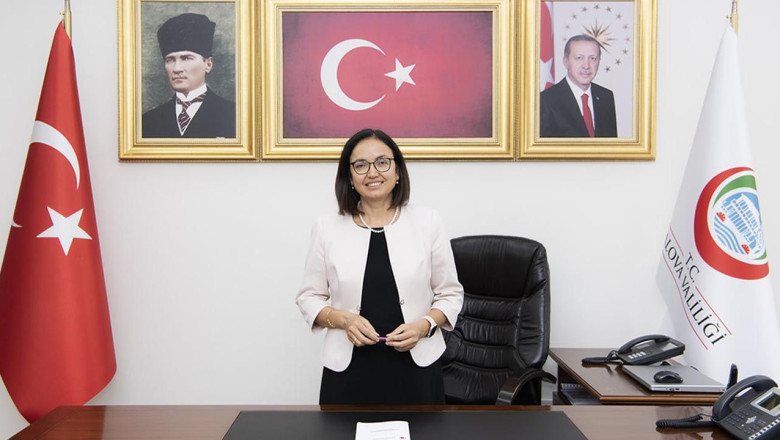 Türkiye'nin 4 Kadın Valisinden 3'ü Görev Yerinde Kaldı