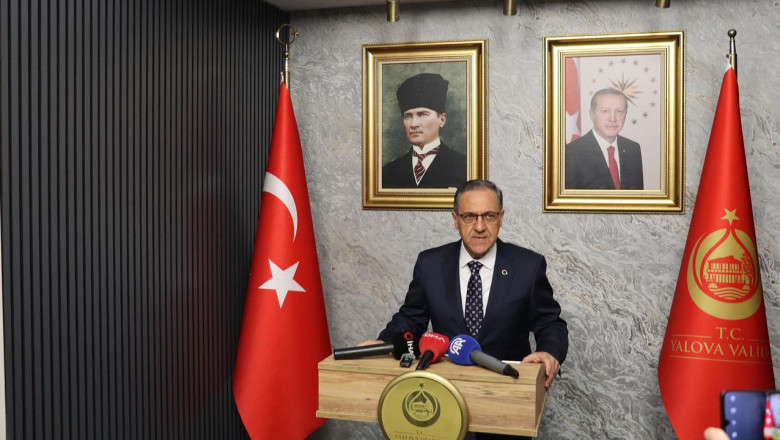 Yalova Valisi Dr. Ahmet Hamdi Usta görevine başladı