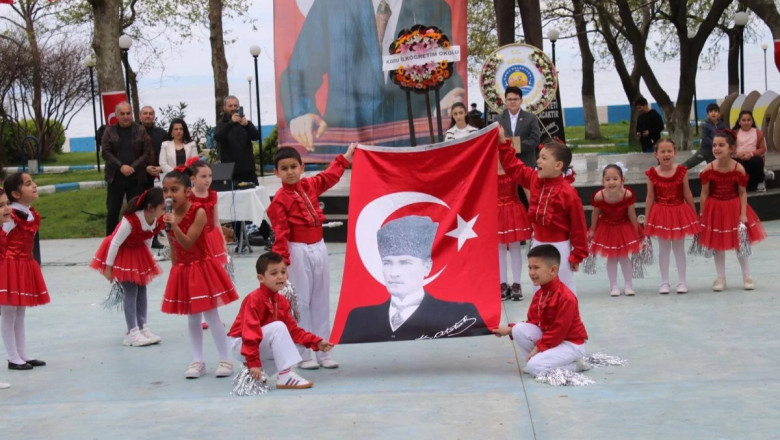 KORU’DA 23 NİSAN COŞKUYLA KUTLANDI