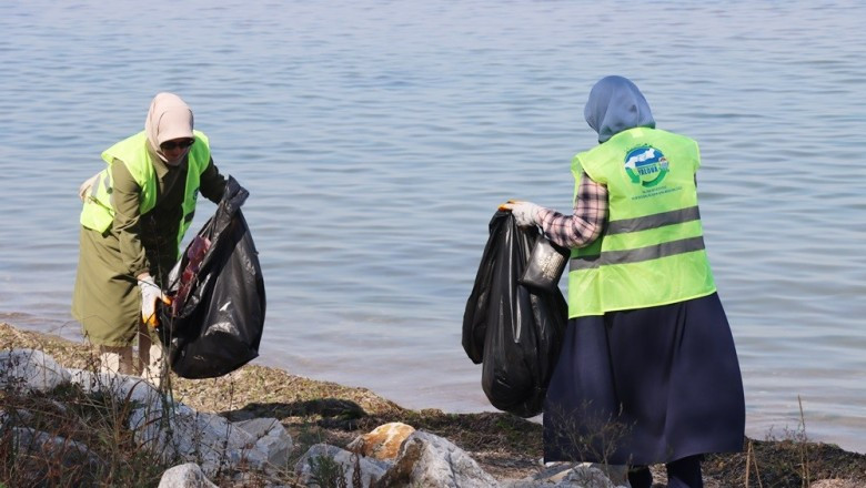 1 TON KATI ATIK TOPLANDI