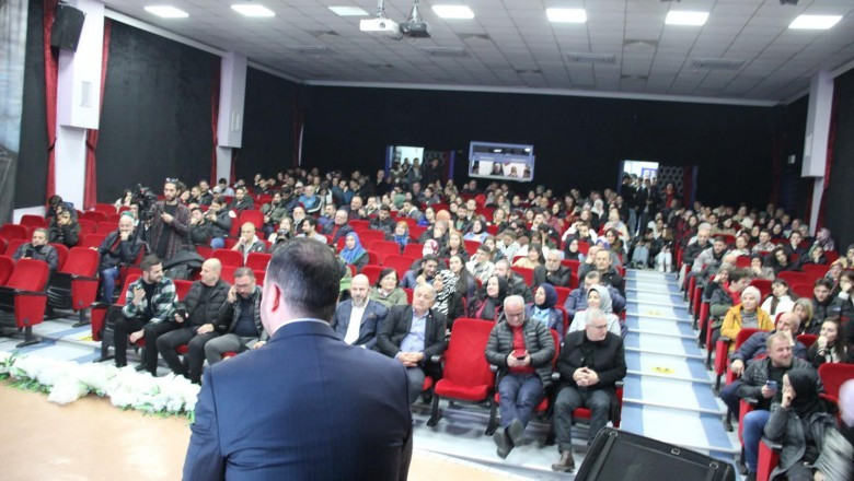 AK PARTİ'DEN 1000 ÖĞRENCİYE BURS ÇEKİLİŞİ