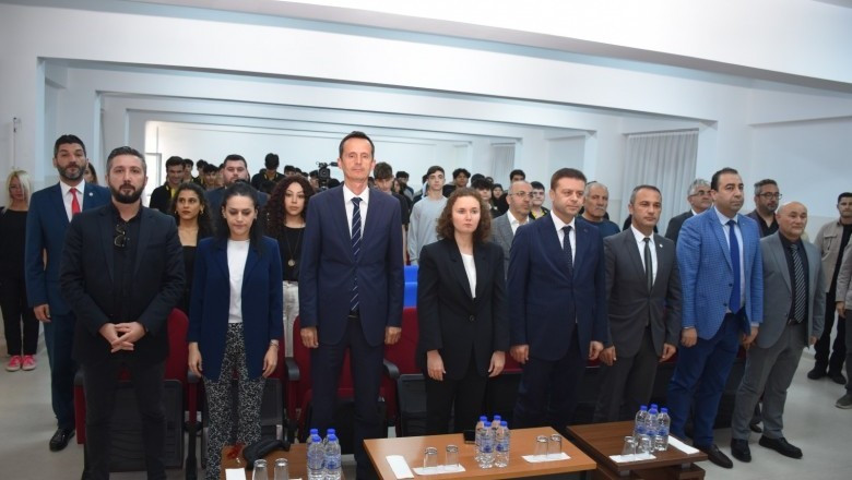 BASIN BİRLİĞİ LİSE DE İLK DERSİNİ VERDİ