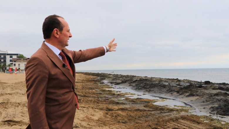 ÇİFTLİKKÖY SAHİLİNDE TEMİZLİK ALARMI