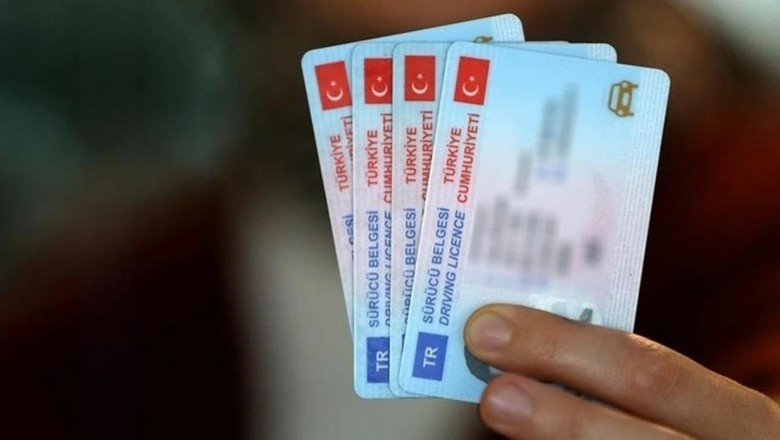 ESKİ TİP EHLİYETLERİ YENİLEME SÜRESİ UZATILDI