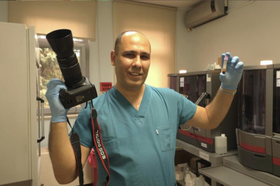 Hastane Laboratuvarından Fotoğrafçılığa Uzanan Yolculuk