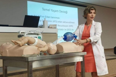 HEMŞİRELERE, “İLERİ YAŞAM DESTEĞİ “EĞİTİMİ