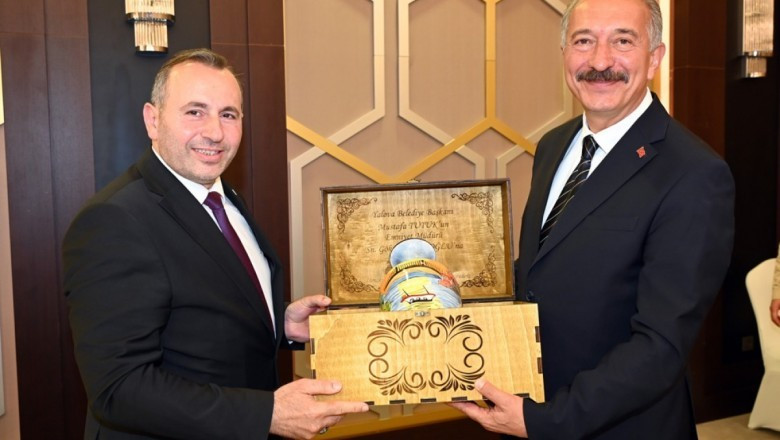 MÜDÜR TOPALOĞLU'NA  VEDA GECESİ