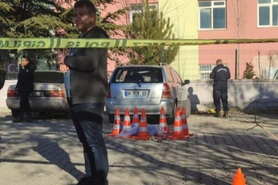 Servis minibüsünün çarptığı 9 yaşındaki öğrenci öldü