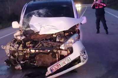Yola çıkan yaya, kazaya neden oldu: 2 ölü, 5 yaralı