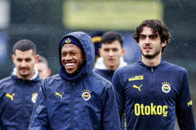 Fenerbahçe'nin, Konyaspor maçı kamp kadrosu belli oldu! 2 eksik var...