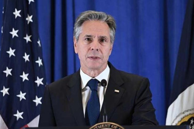 Konuşma sırasında neye uğradığını şaşırdı: Soykırım bakanı