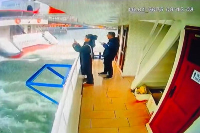 Haliç'te korkutan tekne kazası | Video Haber
