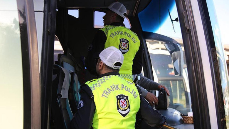 2024'te 2 milyon 376 bin 21 adet otobüs denetimi
