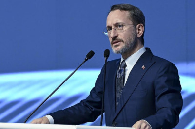 İletişim Başkanı Altun'dan TRT World'e tebrik