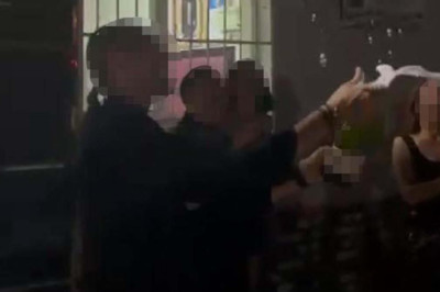 Mezuniyet töreninde şampanyalı kutlamaya soruşturma; 10 eğitimci görevden uzaklaştırıldı