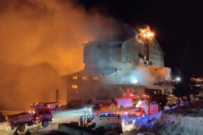 SON DAKİKA... Bolu'da Kartalkaya Kayak Merkezi'nde otel yangını! 10 ölü 31 yaralı! | Video Haber