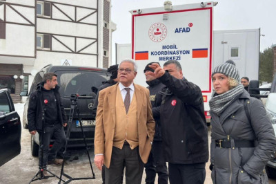 Pakistan Büyükelçisi Junaid'den, Bolu'ya dayanışma ziyareti