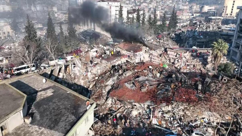 Çanakkale ve Bursa'daki depremler neyin habercisi?
