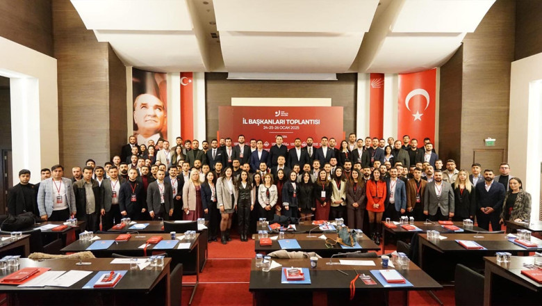 “CHP Gençliği Size Boyun Eğmeyecek”