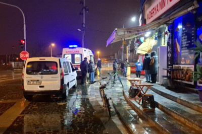 Tekel büfesi sahibi arkadaşını, futbol tartışması nedeniyle öldürülmüş