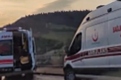 Yalova'da Takla Atan Pikaptaki 2 Kişi Yaralandı