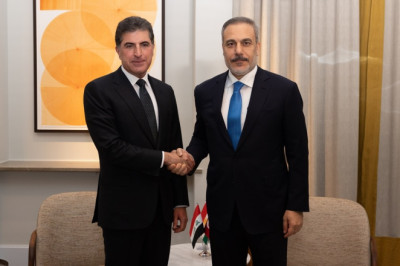 Dışişleri Bakanı Hakan Fidan, IKBY Başkanı Barzani ile görüştü