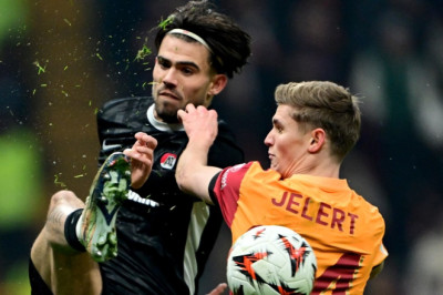 Elias Jelert: Fenerbahçe maçını kazanmamız gerekiyor