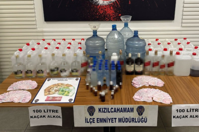 Ankara'da kaçak alkol operasyonunda 2 kişi suçüstü yakalandı
