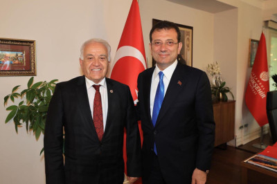 Becan’dan İmamoğlu’na Destek!