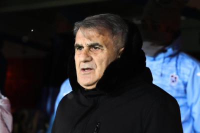 Şenol Güneş: Tuz kokmuştur