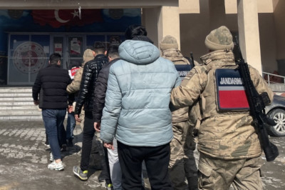 Hakkari'de 68 milyon liralık dolandırıcılık operasyonu: 1'i örgüt lideri 5 şüpheli yakalandı