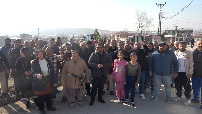 Yalova'da Yerlerinden Edilen Roman Esnaftan Belediyeye Tepki: "Irkçılık yapılıyor"
