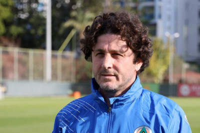 SON DAKİKA | Trabzonspor'un yeni teknik direktörü Fatih Tekke