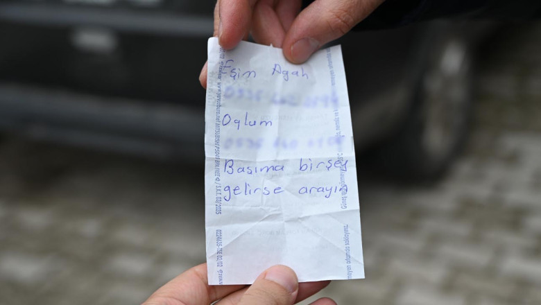 Belediye Personellerinin Bulduğu Cüzdan Sahibine Teslim Edildi