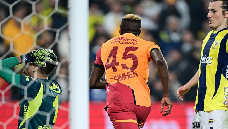 Kadıköy'deki derbinin ilk yarısına Osimhen damgası